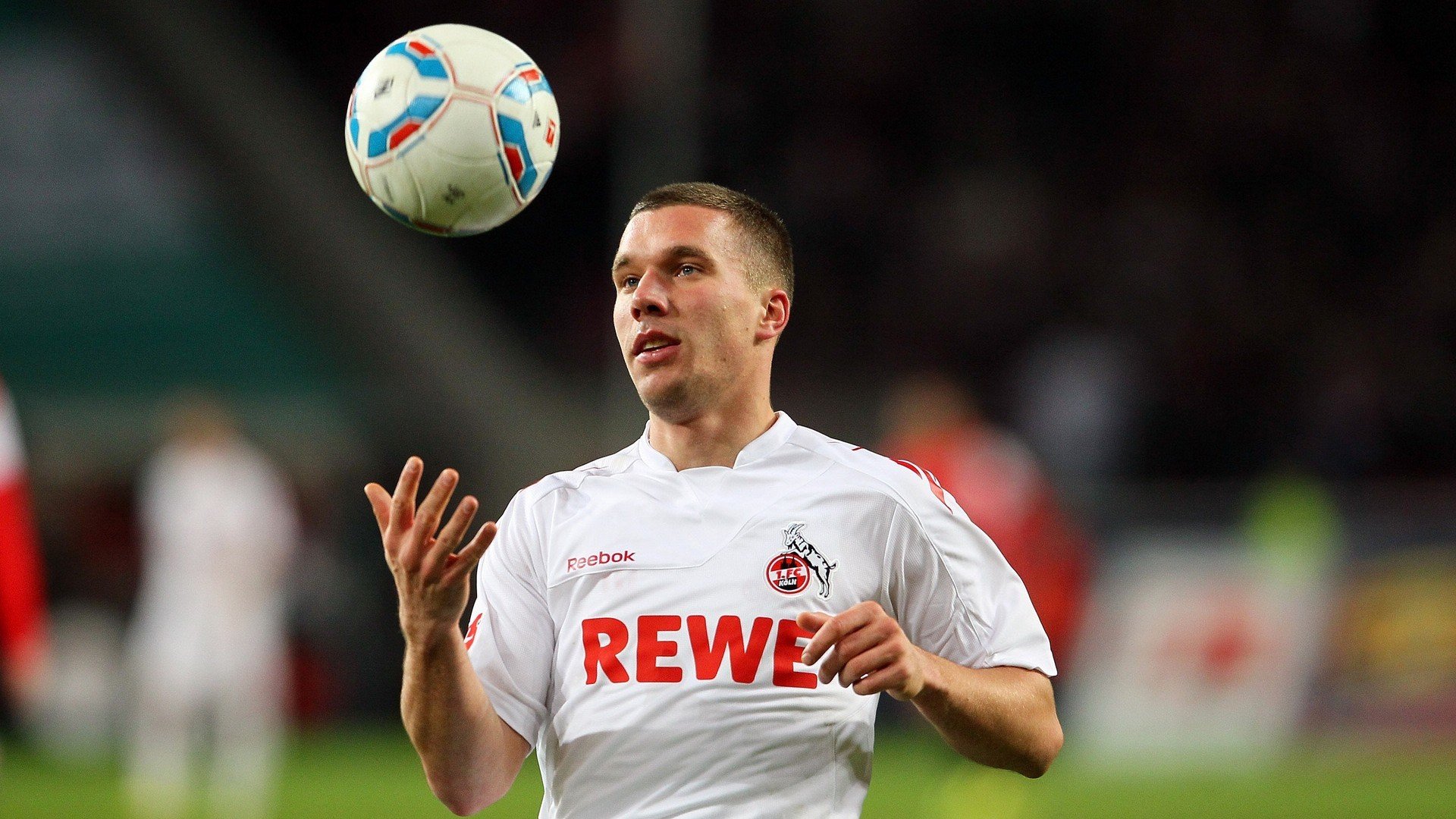 kaiyun 开云体育-外教带队风格与球队适应性矛盾，外教团队对训练的要求很高